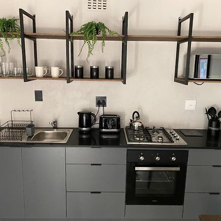46 On Allcock Guest Apartment & Luxury Room Pretoria-Noord Εξωτερικό φωτογραφία