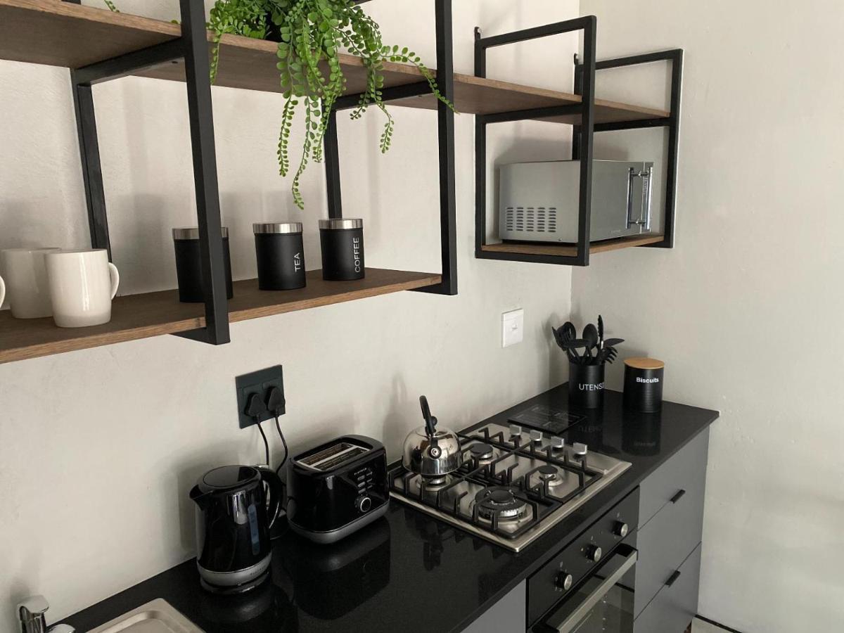46 On Allcock Guest Apartment & Luxury Room Pretoria-Noord Εξωτερικό φωτογραφία
