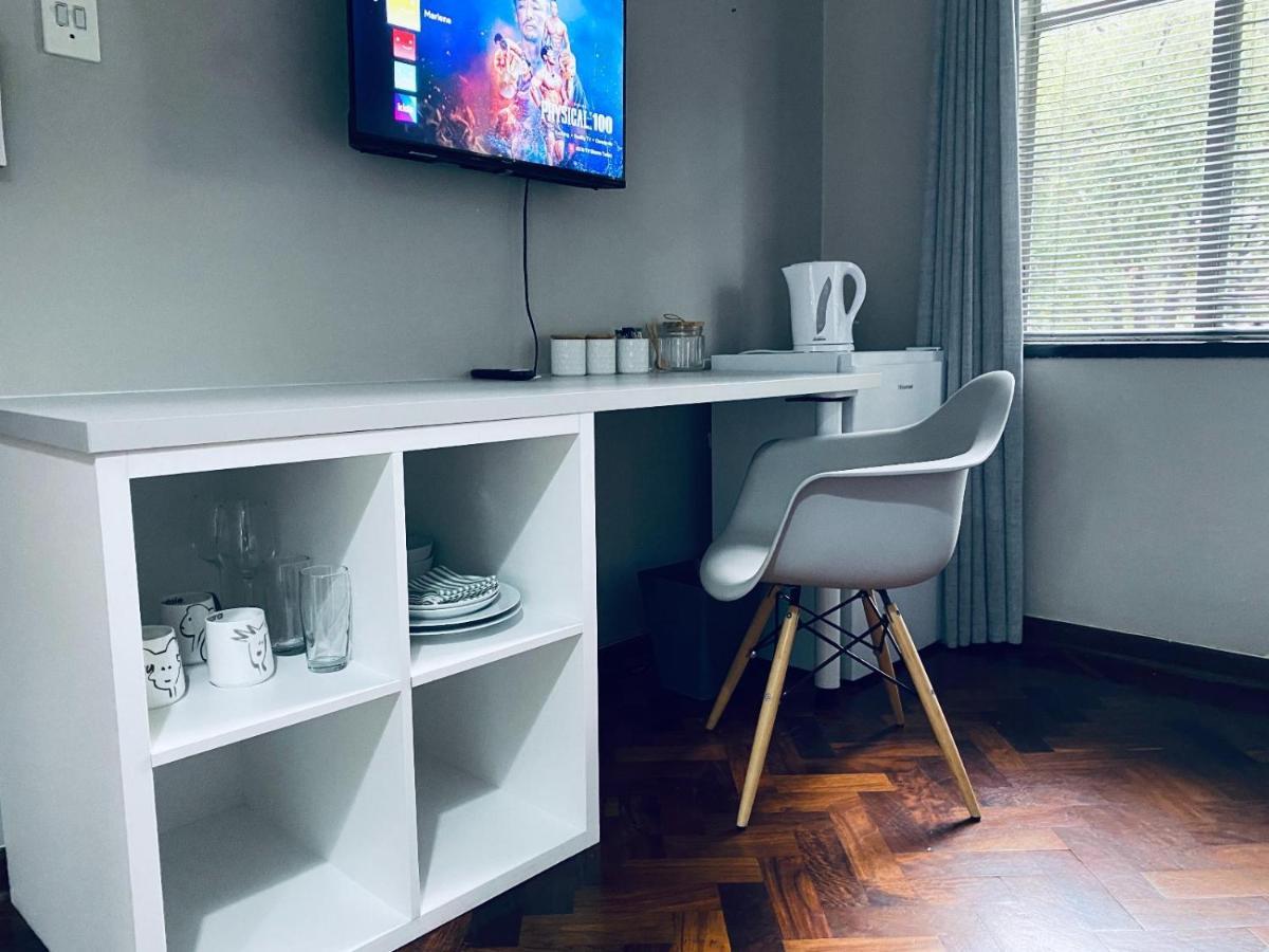 46 On Allcock Guest Apartment & Luxury Room Pretoria-Noord Εξωτερικό φωτογραφία
